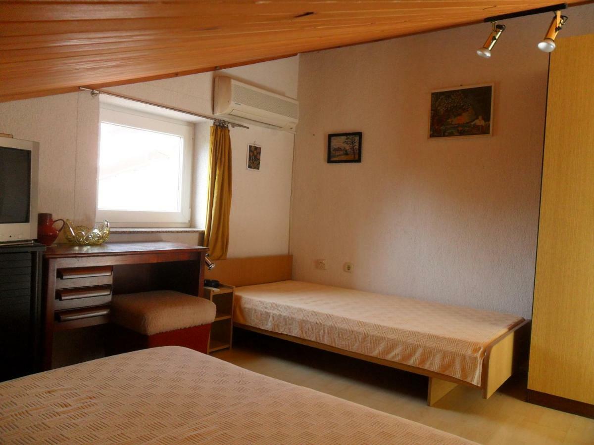 Apartments Simpa นยีวีเซ ภายนอก รูปภาพ